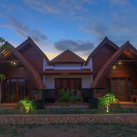 Tanjung Lima Villas Labuan Bajo Buitenkant foto