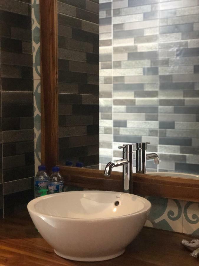 Tanjung Lima Villas Labuan Bajo Buitenkant foto