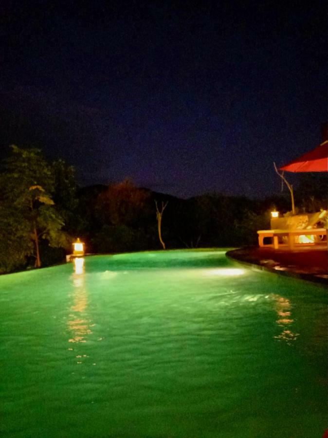 Tanjung Lima Villas Labuan Bajo Buitenkant foto