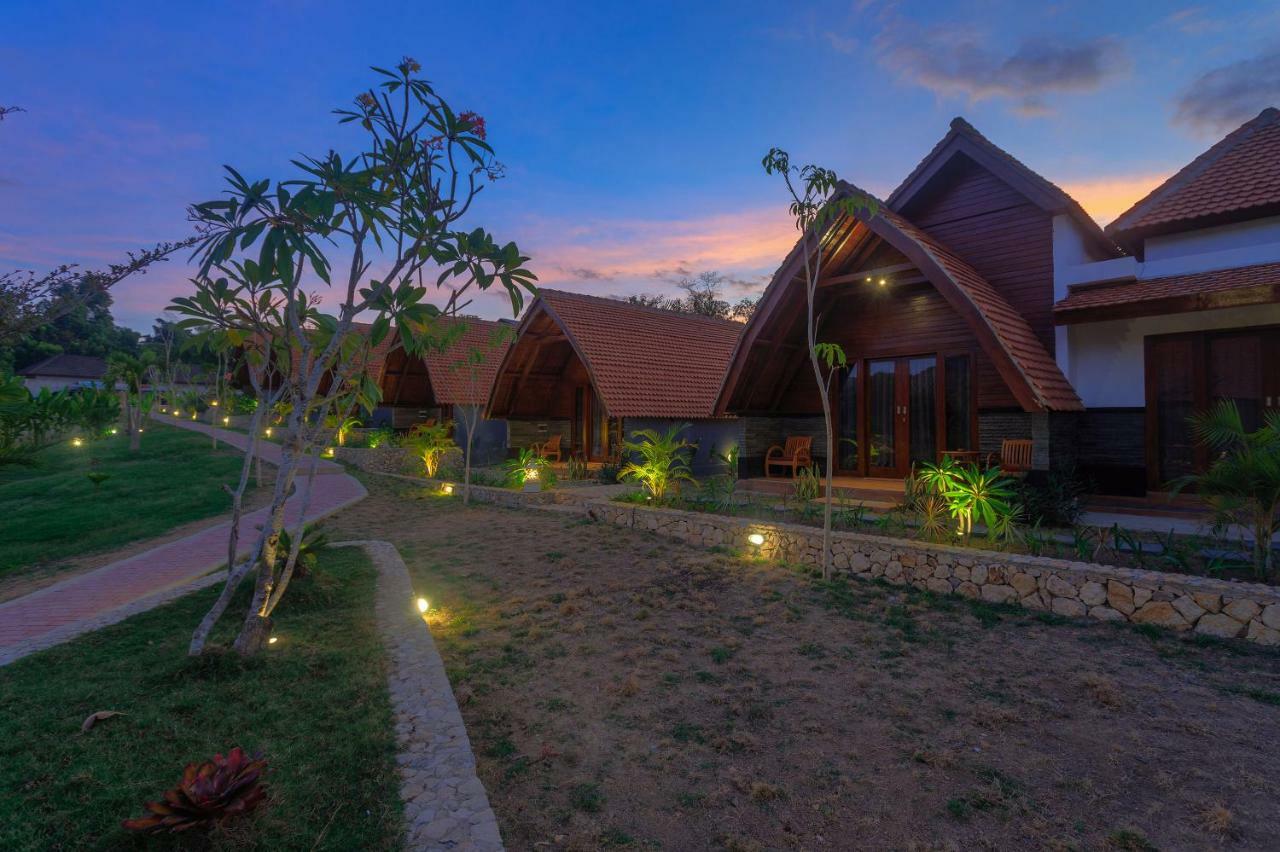 Tanjung Lima Villas Labuan Bajo Buitenkant foto