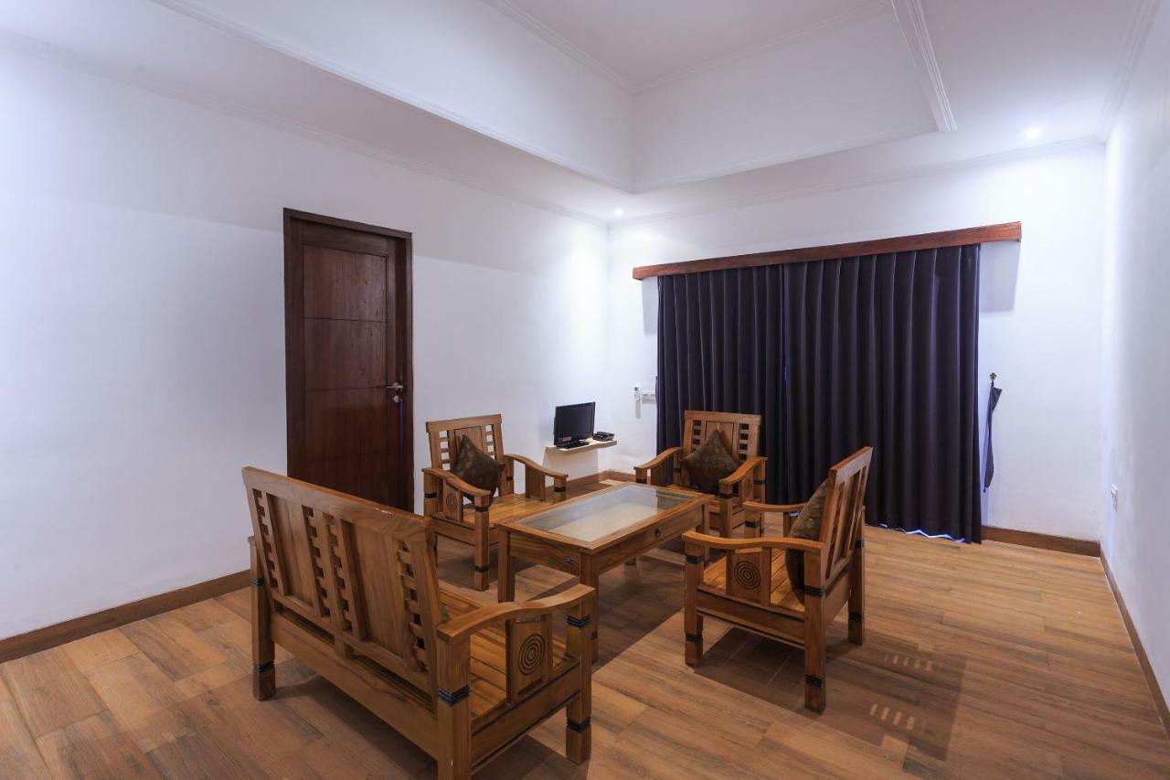 Tanjung Lima Villas Labuan Bajo Buitenkant foto